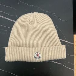 Moncler Hat(QR Code Verified)