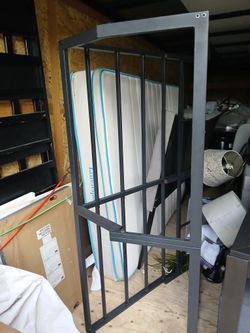 Queen Metal Bed Frame 