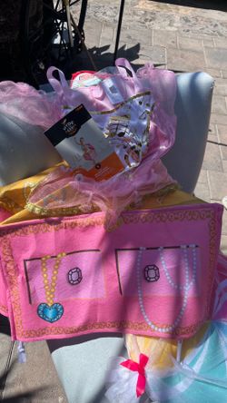 Music box ballerinas