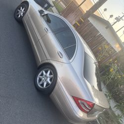 2002 Mercedes Benz C240