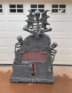 Custom built Betelgeuse tombstone