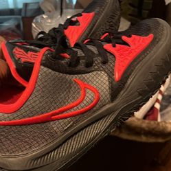 Authentic Kyrie 4 Nikes 