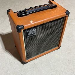 Roland Cube 20 Guitar amp