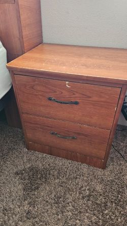 2 Night Stands