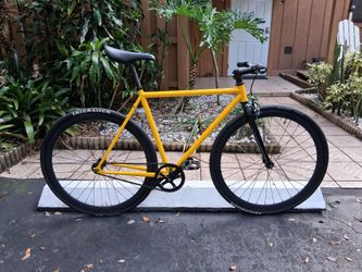 Pure Fix Cycles Fixed Gear / Fixie / Single Speed Bike / Bicycle