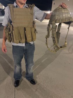 Tactical MOLLE Plate Carrier Vest