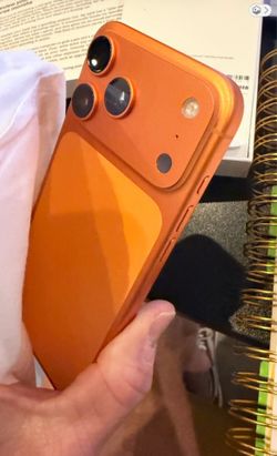 iPhone 17 Pro Max 512GB (AT&T) - MINT, Only 1 Week Old!