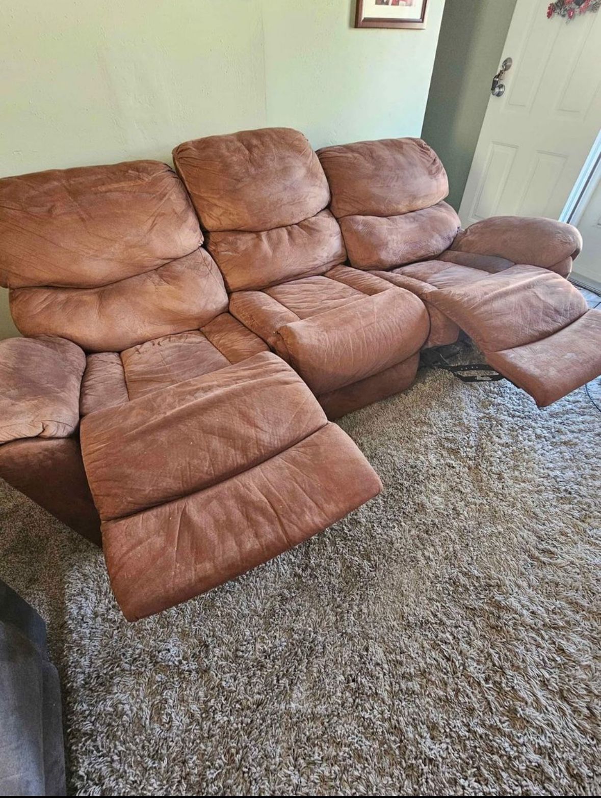 Reclining Couch 