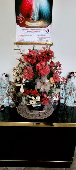 Vintage jade and stone floral arrangements- 3pieces