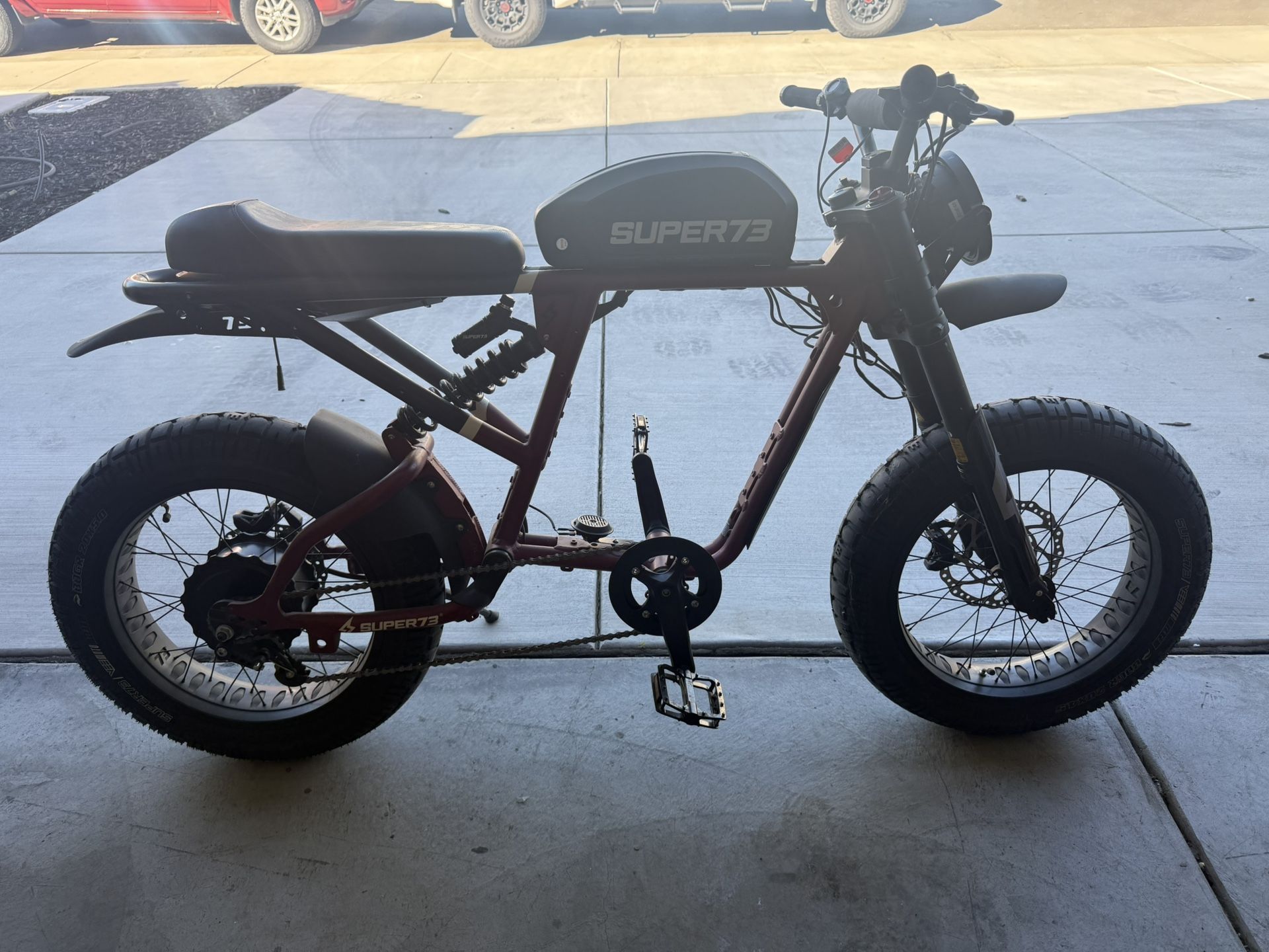 SUPER 73