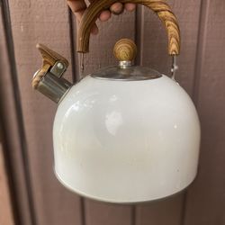 Off white color Tea Pot hot water kettle