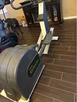 Precor EFX 544