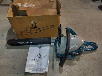 Chainsaw   new.  MAKITA  16 ".   Never Used.  $185. Obo. 