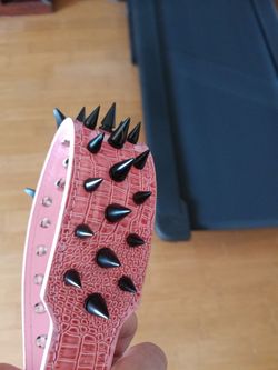 Large spike collar like new