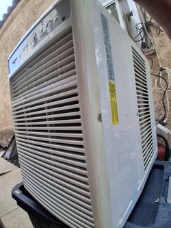 Frigidaire 8,000 Btu.