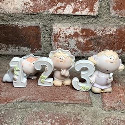 Porcelain Figures 🔥🔥 One Has No Box 