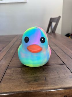 Squeeezy Squishy Duck (AUTHENTIC)