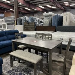 Dining Table Set. 🚚WE DELIVER🚚