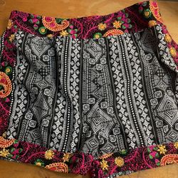 Bohemian Style Shorts / Medium