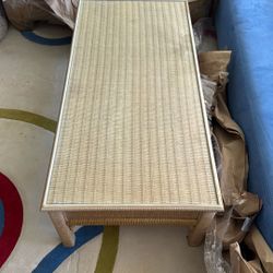 Broyhill solid wood and rattan with glass top - set of 2 coffee table and end table