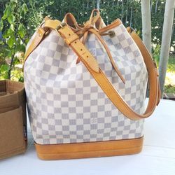 Louis Vuitton Damier Azur Noe Shoulder bag