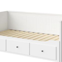 IKEA Hemnes Bed