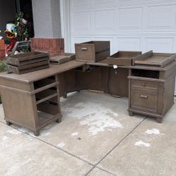Corner desk , Solid Wood, Free