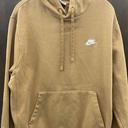 Brown  Nike Men’s Pullover. Item No 186 (Shopgoodwill )
