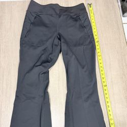 Atheta Black Flare Athletic Pants with Pockets