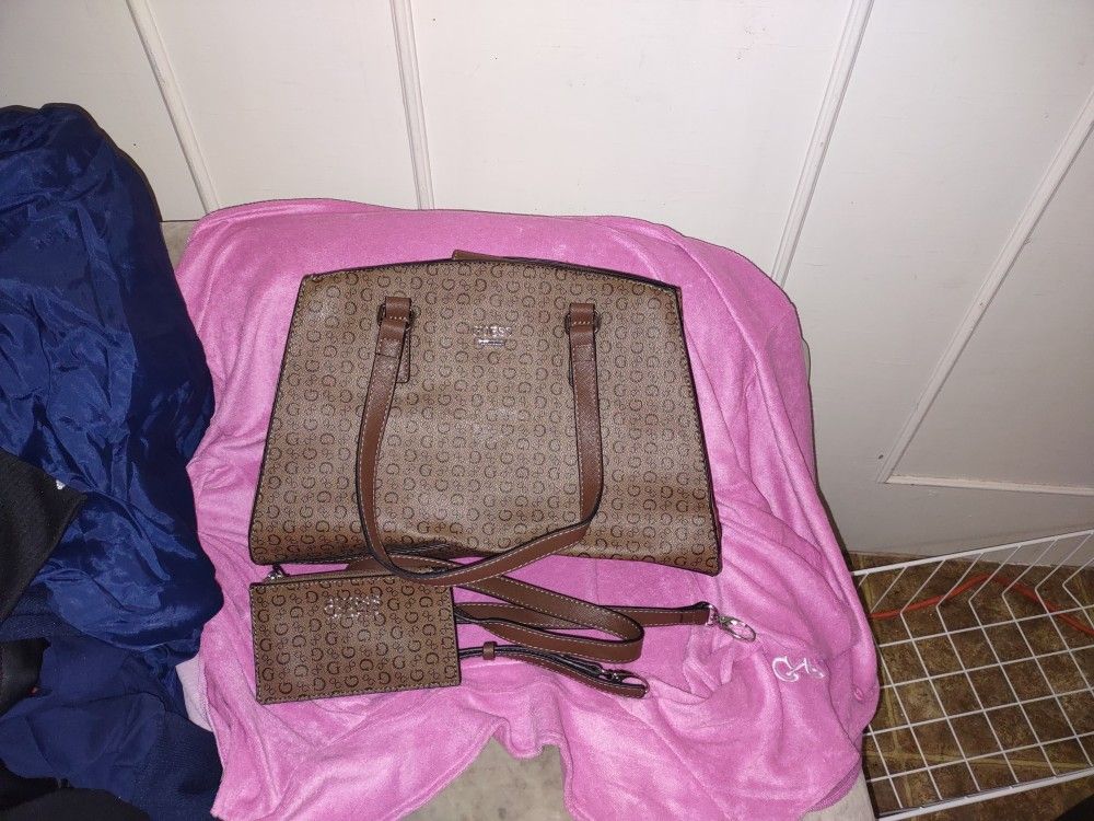 New Guess Purse