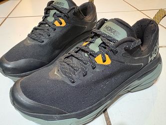 Hoka One One Challenger ATR Trail Shoes size 9D