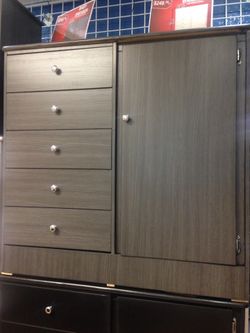 Dresser