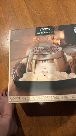 Studio Mercantile 6-Piece Electric S'mores Maker