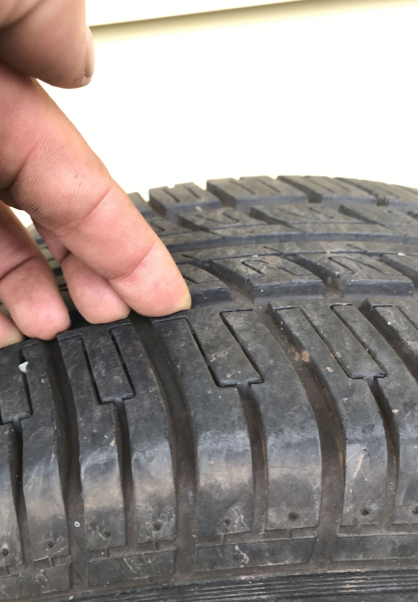 Tire 4 sale in very good condition