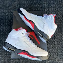 JORDAN Retro 5 $220