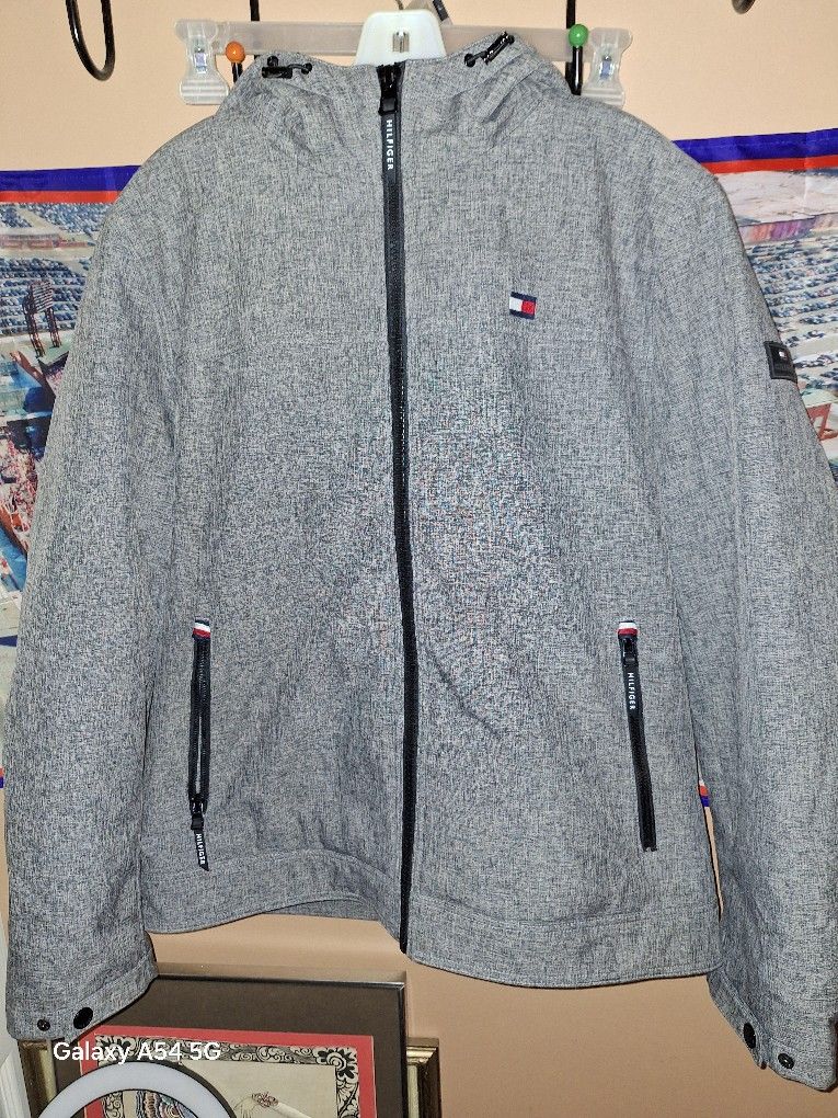 NEW Tommy Hilfiger Jacket Sz Large Water Wind Resistant Full Zip Hooded $75