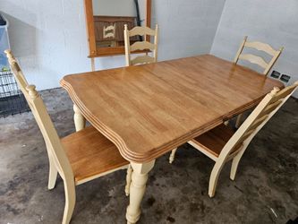 Sturdy oakwood with four matching chairs Dining set