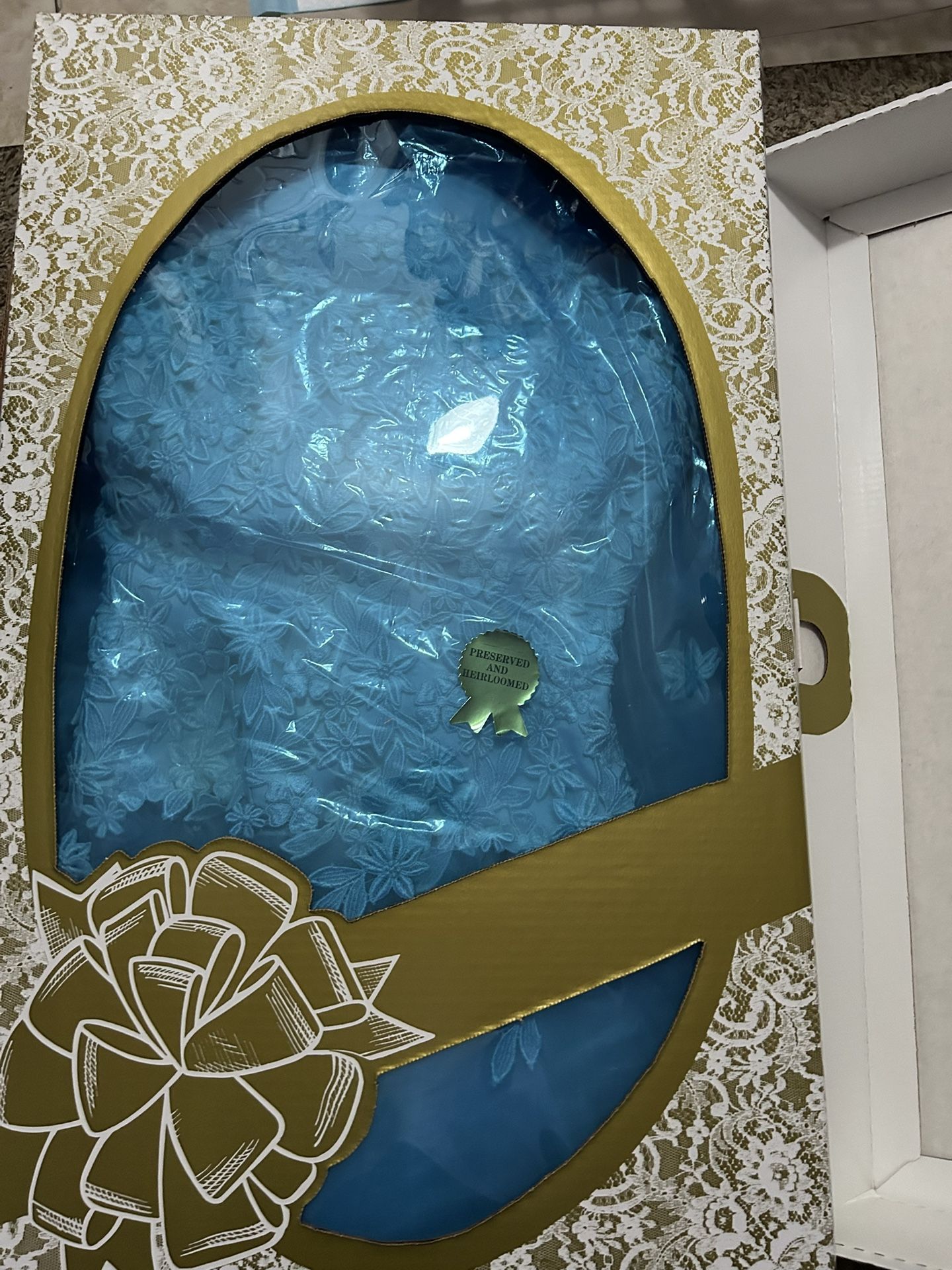 Beautiful wedding dress I’m not sure a size