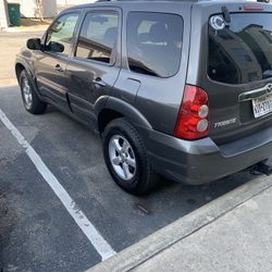 Mazda Tribute
