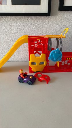 Iron man car ramp toy