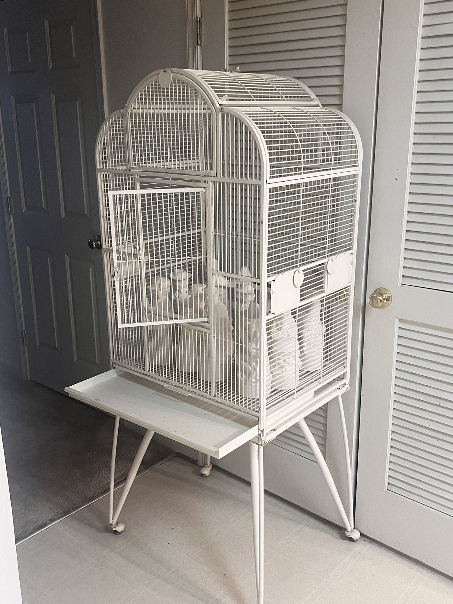 BIRD CAGE FOR SALE