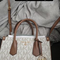 Michael Kors Bag/ Purse