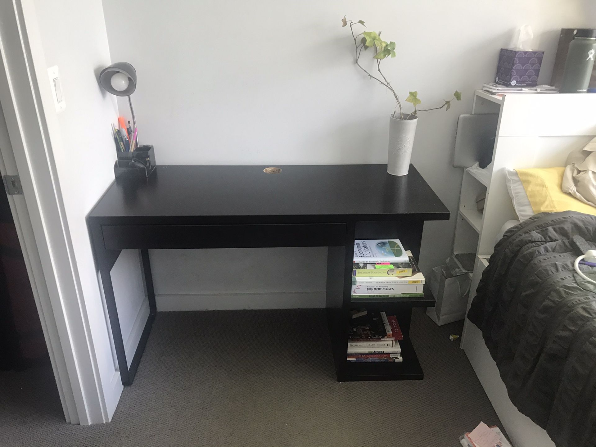 IKEA Micke Desk Model 21375