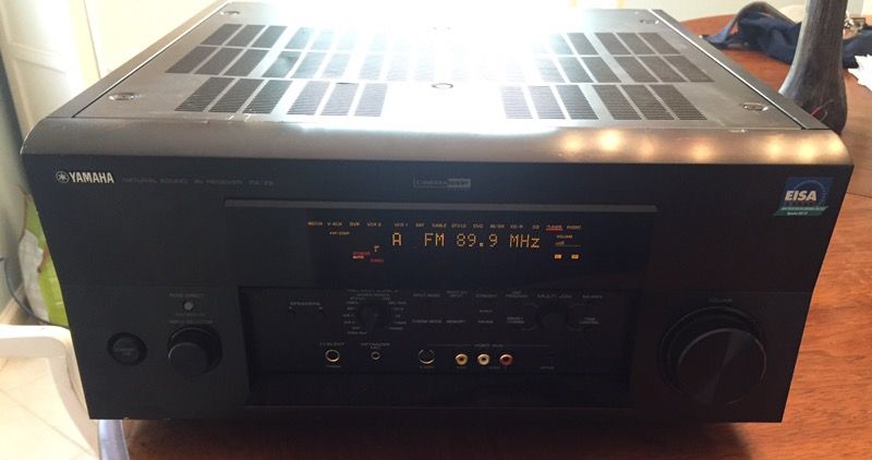 Yamaha RX-Z9 9.1 Channel 170 Watt Receiver works great. No remote.