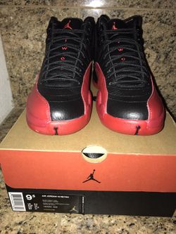 NIKE AIR JORDAN RETRO 12 FLU GAMES SIZE 9 bred yeezy foamposite