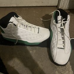 Air Jordan 13 Retro 'Lucky Green”