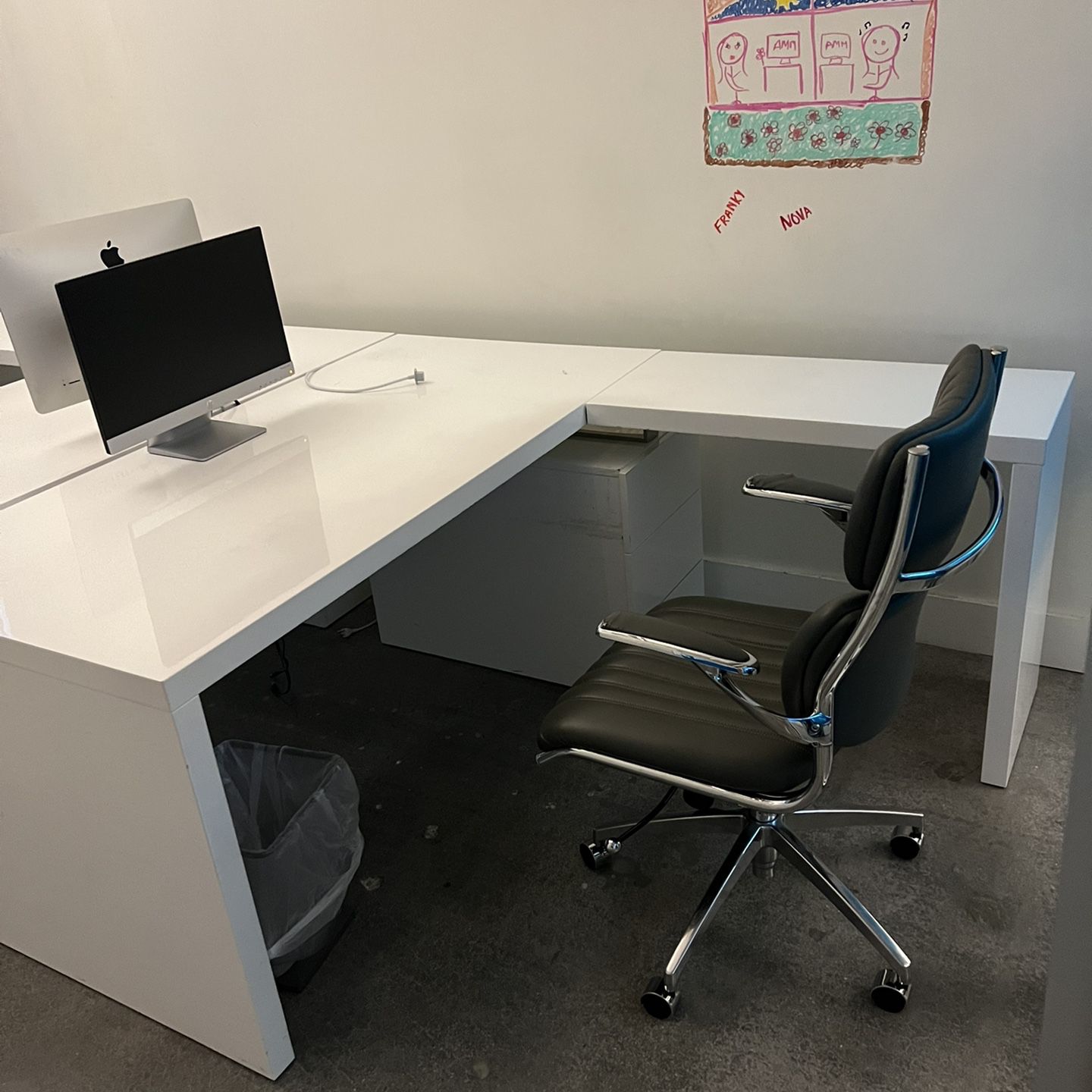 Modani White Office Desk
