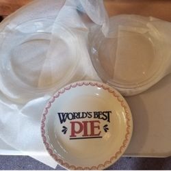 Vintage Mount Clemens & 2 Pyrex Pie Dishes