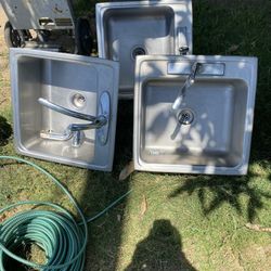 Sinks With Faucets 