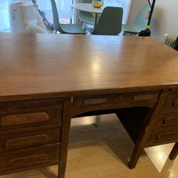Free Wood Desk 